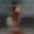 Discreet relationship female