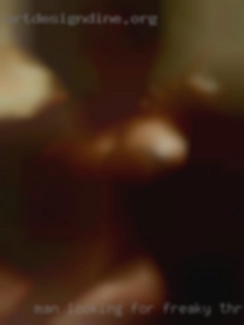 man looking for freaky threesomes