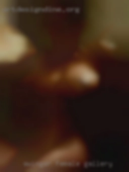swinger female gallery